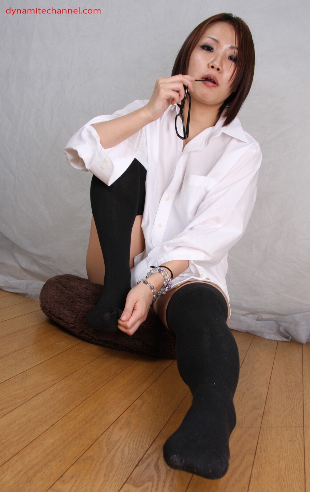 さくら智弓 　日本性感女优丝袜诱惑写真[D-CH] 2012.10.30